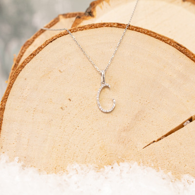 Pendentif lettre C, Or blanc 750 et diamants - Allegoria