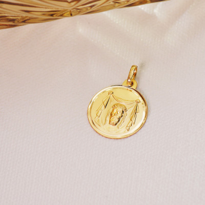 Médaille Christ Portrait, Or Jaune 750, 18mm - Lumiosa