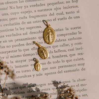 Médaille Vierge Miraculeuse, Or Jaune 750, 14x10 mm - Augis