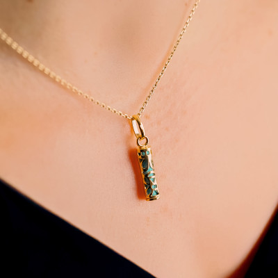 Pendentif Tiki Sagesse, Plaqué Or & Résine Bleue - Rosatella