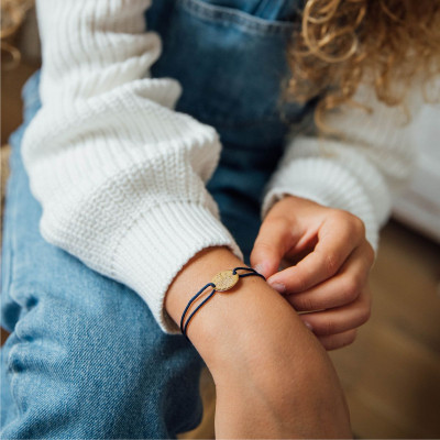 Bracelet Cordon Médaille Arbre de Vie Coeurs, Or Jaune 750, Ajustable - Augis