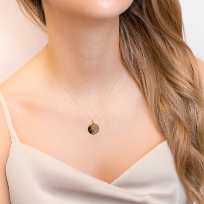 Médaille Vierge à l'enfant stylisée, Or jaune 375, 15mm - Lucas Lucor