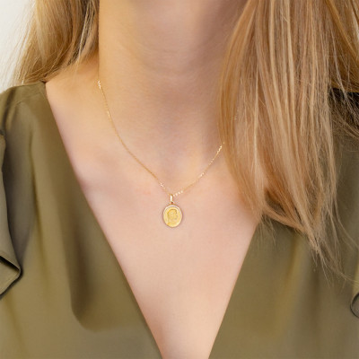 Médaille Sainte Vierge, Or jaune, 12x14mm - Emanessence