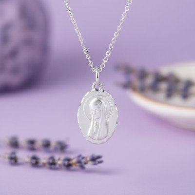 Médaille Ovale Vierge en Prière, Argent, 17x12mm - Emanessence