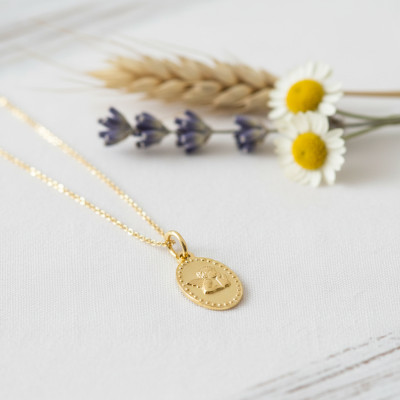 Médaille Ovale Ange Pensif, Or Jaune 375 Perlé, 10x17mm - Emanessence