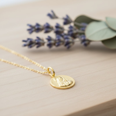 Médaille Vierge à l'enfant, Or Jaune 375, 12 mm - Emanessence