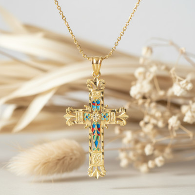 Croix Filigrane, Or jaune 750, 28x44mm - Lumiosa