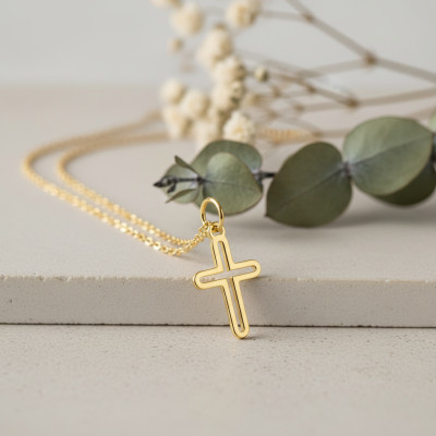 Pendentif Croix Ajourée, Or Jaune 375, 12x7,80 mm - Emanessence