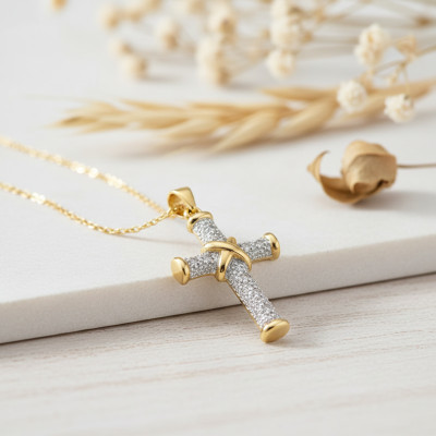 Pendentif Croix, Or Jaune 375 & Diamants 0,04 ct, 14x25mm - Emanessence