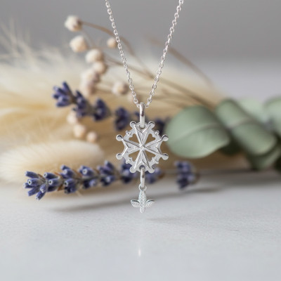 Croix Protestante, Or blanc 750, 15x26mm - Emanessence