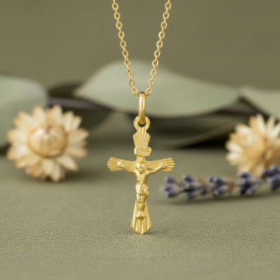 Croix du Christ, Or Jaune 750, 13x21mm - Emanessence