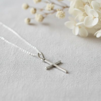 Croix fil carré plat, Or blanc, 14x21mm - Emanessence