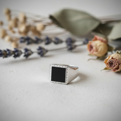 Chevalière Carrée Onyx 13 x 13 mm, Or blanc 375 - Imperium