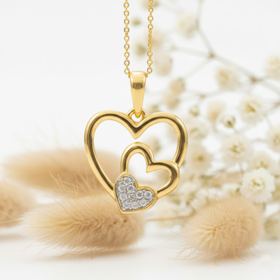 Pendentif Triple Coeurs, Or Jaune 375 & Diamants 0,02 ct - Aurora