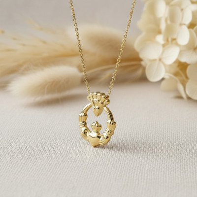 Pendentif Coulissant Claddagh, Or Jaune 375 - Emanessence