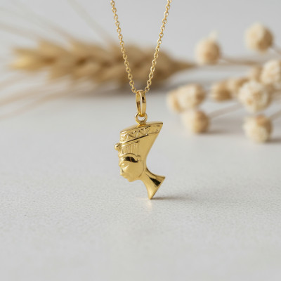 Pendentif Nefertiti, Or Jaune 375 - Emanessence