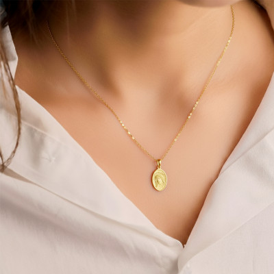 Médaille Christ Ovale, Or Jaune 375, 11.8x24.5mm - Emanessence