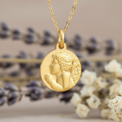 Médaille Ange en Prière, Or Jaune, 16 mm - Lumiosa