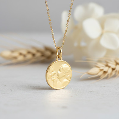 Médaille Ange Raphaël & Colombe, Or Jaune 375, 16 mm - Emanessence