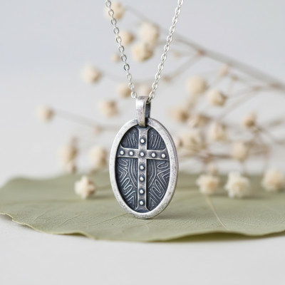 Pendentif Bouclier Croix Ovale, Argent - Emanessence