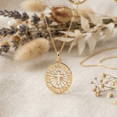 Médaille Croix ajourée, Or Jaune 750, 12x14mm - Emanessence