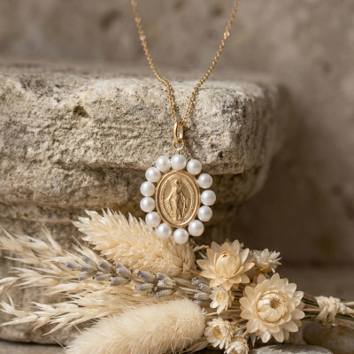 Médaille Vierge miraculeuse, Or Jaune 750 & Perles - Emanessence