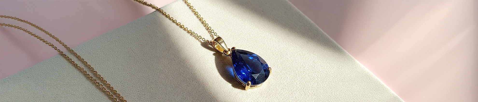 Pendentif Pierre