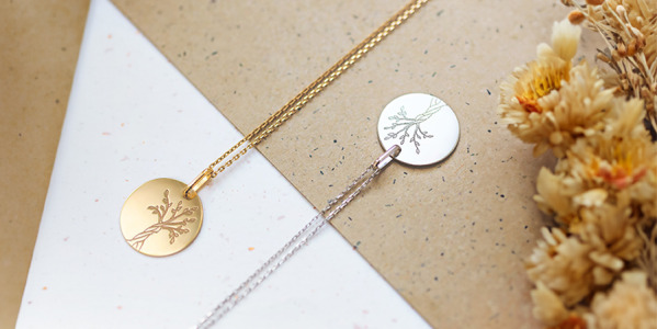 Médaille laïque : guide complet pour bien choisir votre bijou