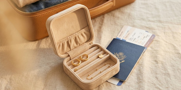 Quels bijoux emmener avec vous en voyage ?